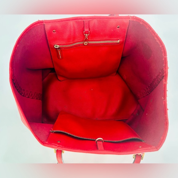 Michael Kors Jet Set XL Red Interior Handbag Tote - Picture 4 of 7